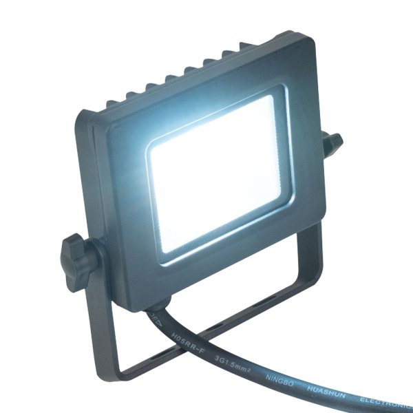 画像5: HIGHLITE Showtec Aviano Tour 10W CCT（ショーテック  アヴィアーノ ツアー 10W CCT） (5)