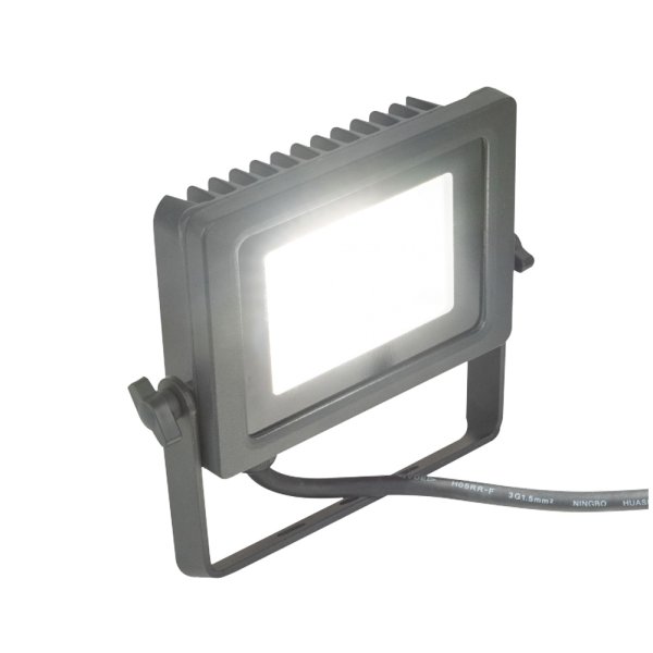 画像4: HIGHLITE Showtec Aviano Tour 20W CCT(ショーテック  アヴィアーノ ツアー 20W CCT) (4)