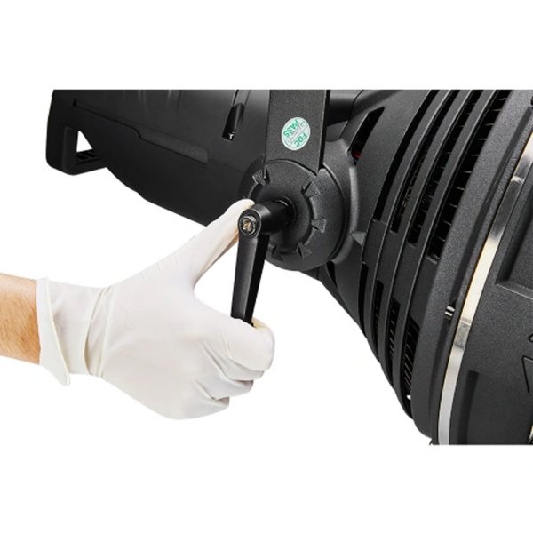 画像6: Monon Lighting BLAZ 550W LED Auto Spotlight Tunable White with Barndoor (6)