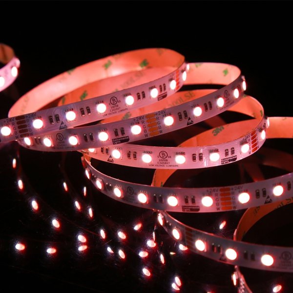 画像3: CIty Theatrical Eluxtra 4-in-1 LED Strip Light, 24V, Indoor, RGB + Amber（Eluxtra 4-in-1 LEDストリップライト 24V インドア RGB + アンバー） (3)