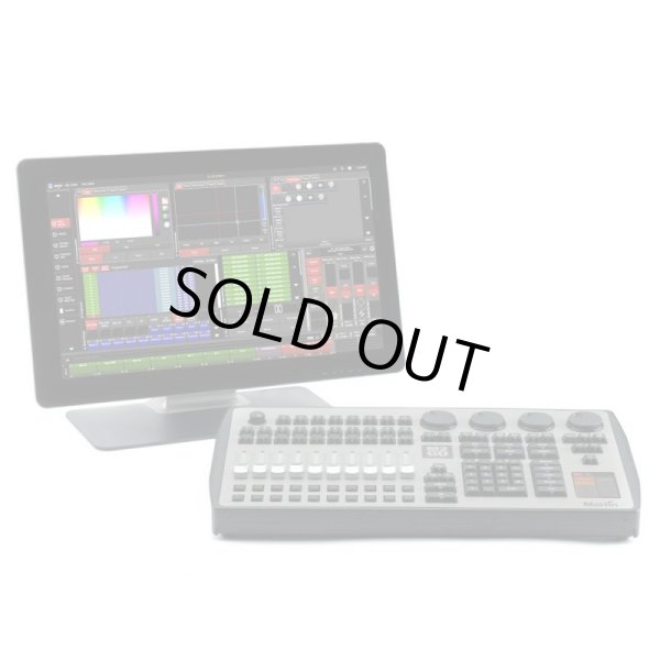 モニターは別途販売です。