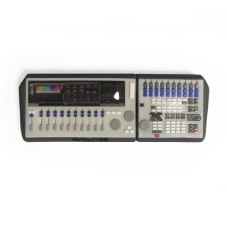 裏方屋ドットコム,Avolites Internal AvoKey (レッド）